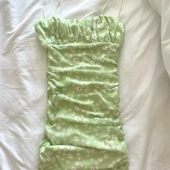 Princess Polly Penney Mini Dress Green Floral - Picture 3 of 6